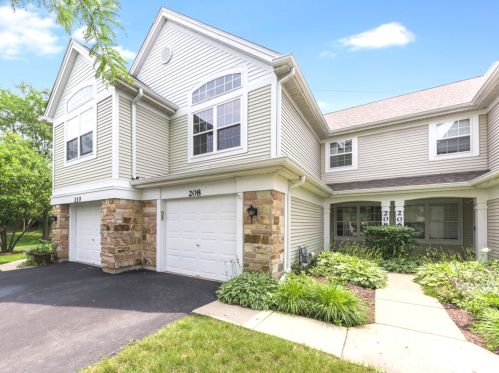 208 Lenox Ct, Carol Stream, IL 60188-3056