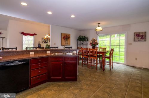 1674 Stony Battery Rd, Lancaster PA  17601-1287 exterior