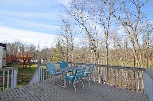 9655 Fallsridge Ct, Cincinnati OH 45231-2885 exterior