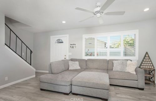 19745 Keswick Ln, Huntington Beach CA  92646-4246 exterior