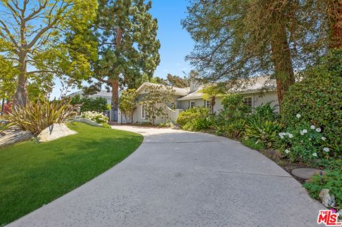 426 Georgina Ave, Santa Monica, CA 90402-1910