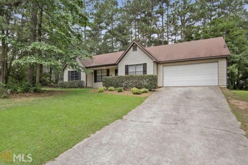 3072 Essex Dr, Villa Rica, GA 30180-8437