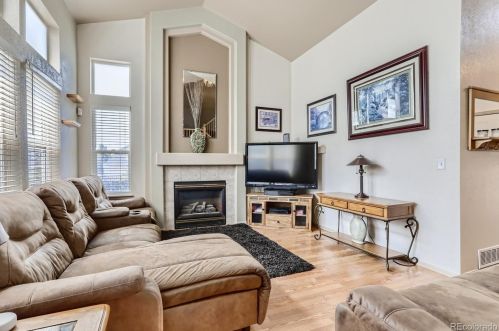 5694 Quemoy Ct, Aurora CO 80018-3133 exterior