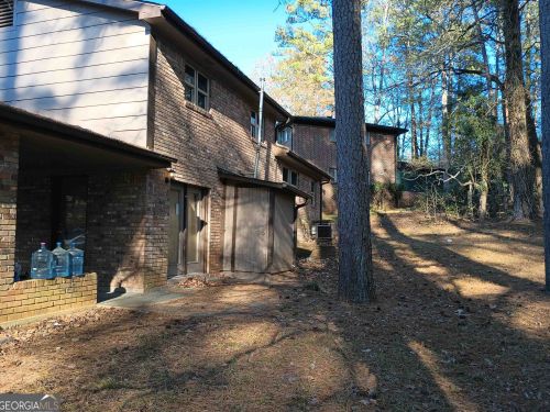 4520 Clement Dr, Atlanta GA  30331-4518 exterior