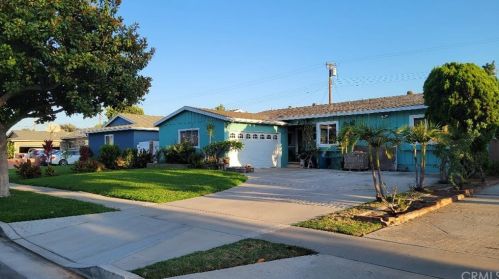 1484 West Ave, Fullerton, CA 92833-3943