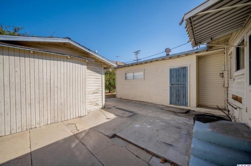 1118 Columbus Ave, Glendale CA  91202-3857 exterior