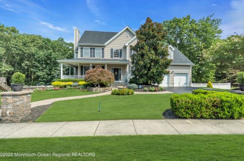 1 Springbrook Dr, Jackson Twp, NJ 08527-4368