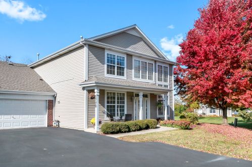 170 Park Ave, Sugar Grove, IL 60554-9497