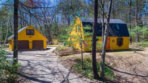 55 River Rd, Tilton, NH 03276-5306
