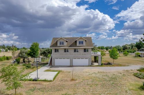 5832 4th St, Rio Linda, CA 95673-4700