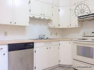 203 Johnson St, Myrtle Creek OR  97457-8518 exterior