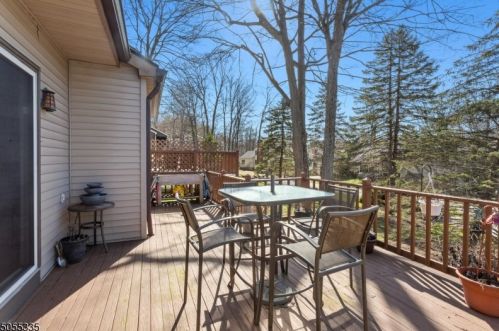 64 Goldfinch Dr, Hackettstown NJ  07840 exterior