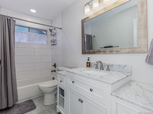 16223 Belleview Dr, Aurora CO  80015-4157 exterior