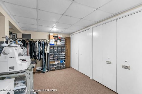 37 Walnut Ave, Tinton Falls NJ 07701-6132 exterior