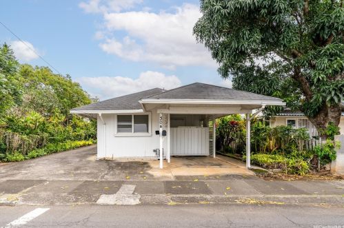 304 Wyllie St, Honolulu HI  96817-1727 exterior