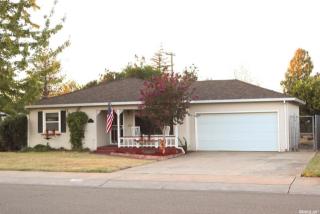 541 Cardinal St, Lodi, CA 95240-5610