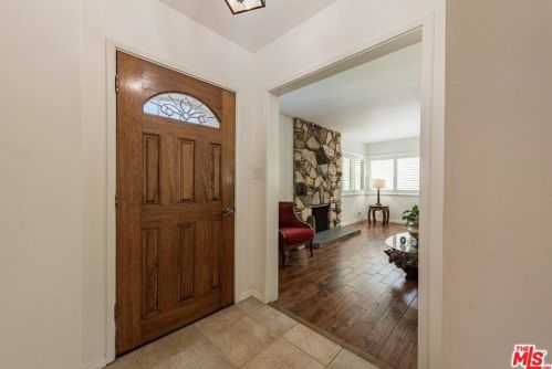 5234 Ledgewood Rd, South Gate, CA 90280-7034