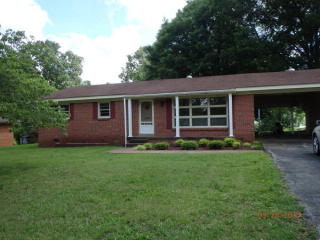 206 Lankford St, Bruceton, TN 38317-2805
