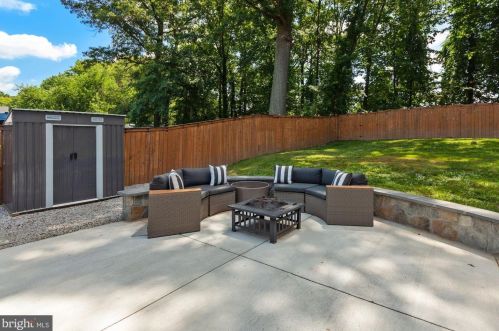 5808 Heming Ave, Springfield VA  22151-2716 exterior