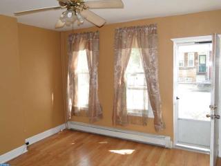 136 Hewitt St, Trenton NJ  08611-1338 exterior