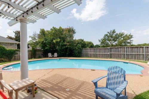 7567 Arcadia Trl, Fort Worth TX  76137-3577 exterior