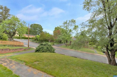 1302 Belleview Ave, Charlottesville, VA 22901-4104