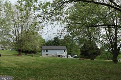 2104 Leroy Dr, Woodbine, MD 21797-9017