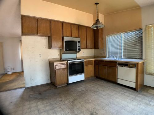 1364 Vado Way, San Diego, CA 92114-6821
