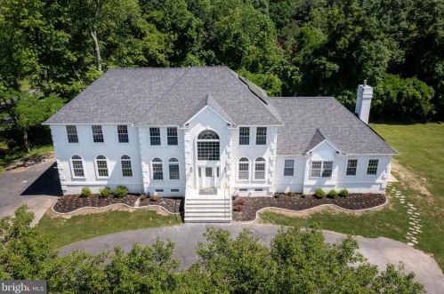 265 Mount Laurel Rd, Mount Laurel NJ  08054-9557 exterior
