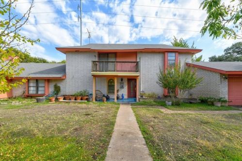 12422 Deer Trak, Austin, TX 78727-5746