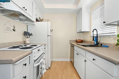 1435 Bel Air Dr, Concord CA  94521-7623 exterior