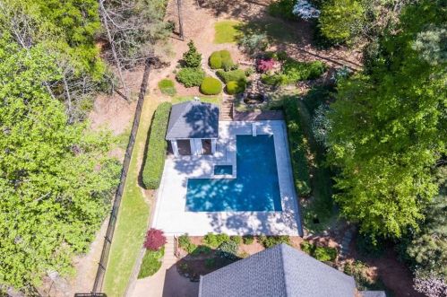 4650 Club Valley Dr, Atlanta, GA 30319-1066