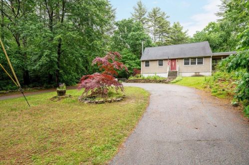 184 Wakefield Rd, Glocester, RI 02859-1207