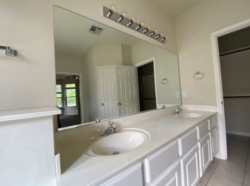 14947 Doria Dr, Austin TX  78728-4461 exterior