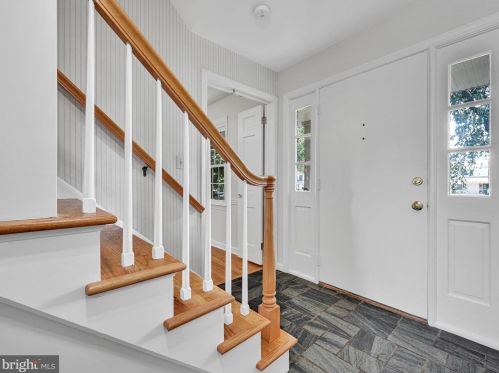 355 Richland Dr, Lancaster PA  17601-3631 exterior