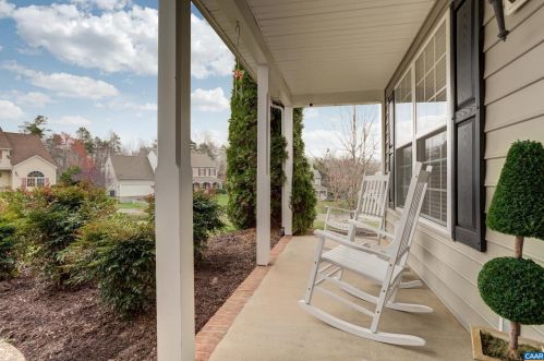 531 Rolling Valley Ct, Charlottesville, VA 22902-8257