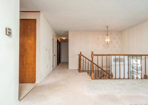 57 David Cir, Putnam, CT 06260-1219