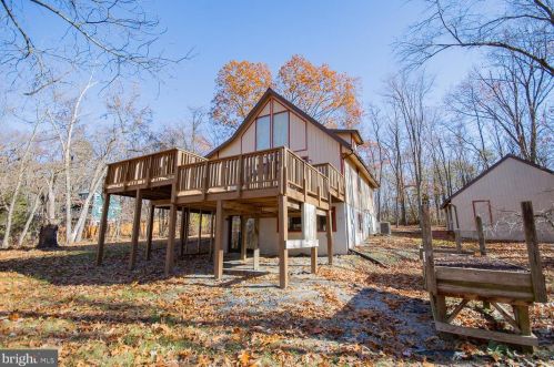 222 Surfwood Ct, Gerrardstown, WV 25420-4127