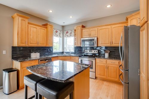 851 Heron Ave, Saint Paul MN  55128-5343 exterior