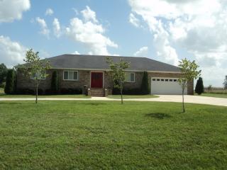 68 Bell Rd, Morrison, TN 37357-3318
