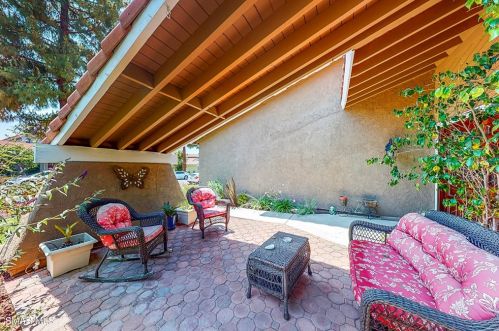 5469 Maricopa Dr, Simi Valley, CA 93063-2005