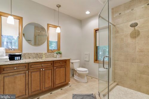 4 Pileated Woodpecker Ln, Hedgesville WV  25427-6232 exterior