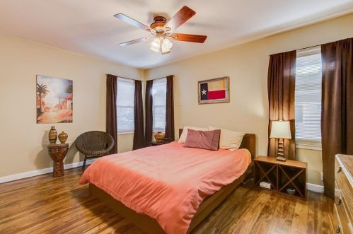 3216 Mccart Ave, Fort Worth TX  76110-3630 exterior