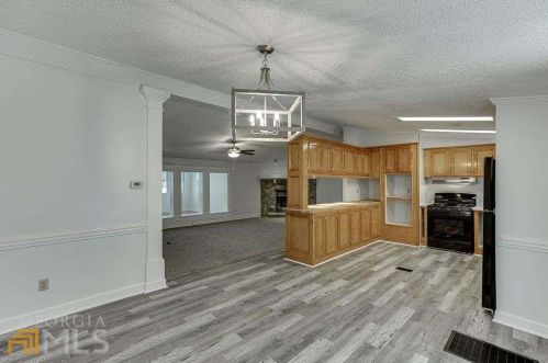 300 Valley Rd, Dawsonville, GA 30534-5378