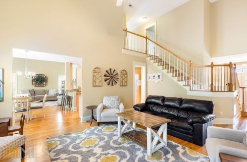 112 Camilla Dr, Carrollton GA  30116-1835 exterior