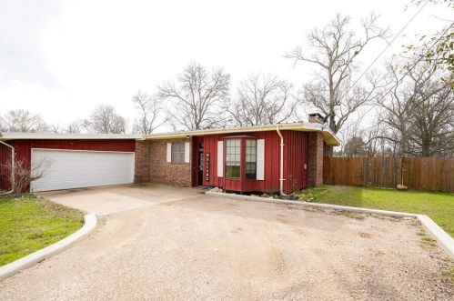 1302 Hooks St, Mapleton, TX 75835-2914