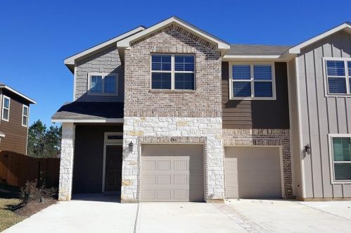 178 Parkgate St, Conroe, TX 77304-1766