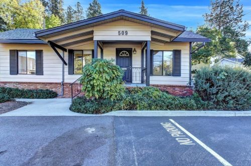 509 Auburn St, Grass Valley, CA 95945-7222