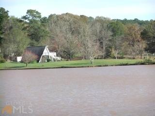 1161 Green Briar Dr, Madison, GA 30650-2437