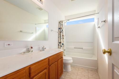 1581 Suncrest Ln, Lemont IL  60490-3279 exterior